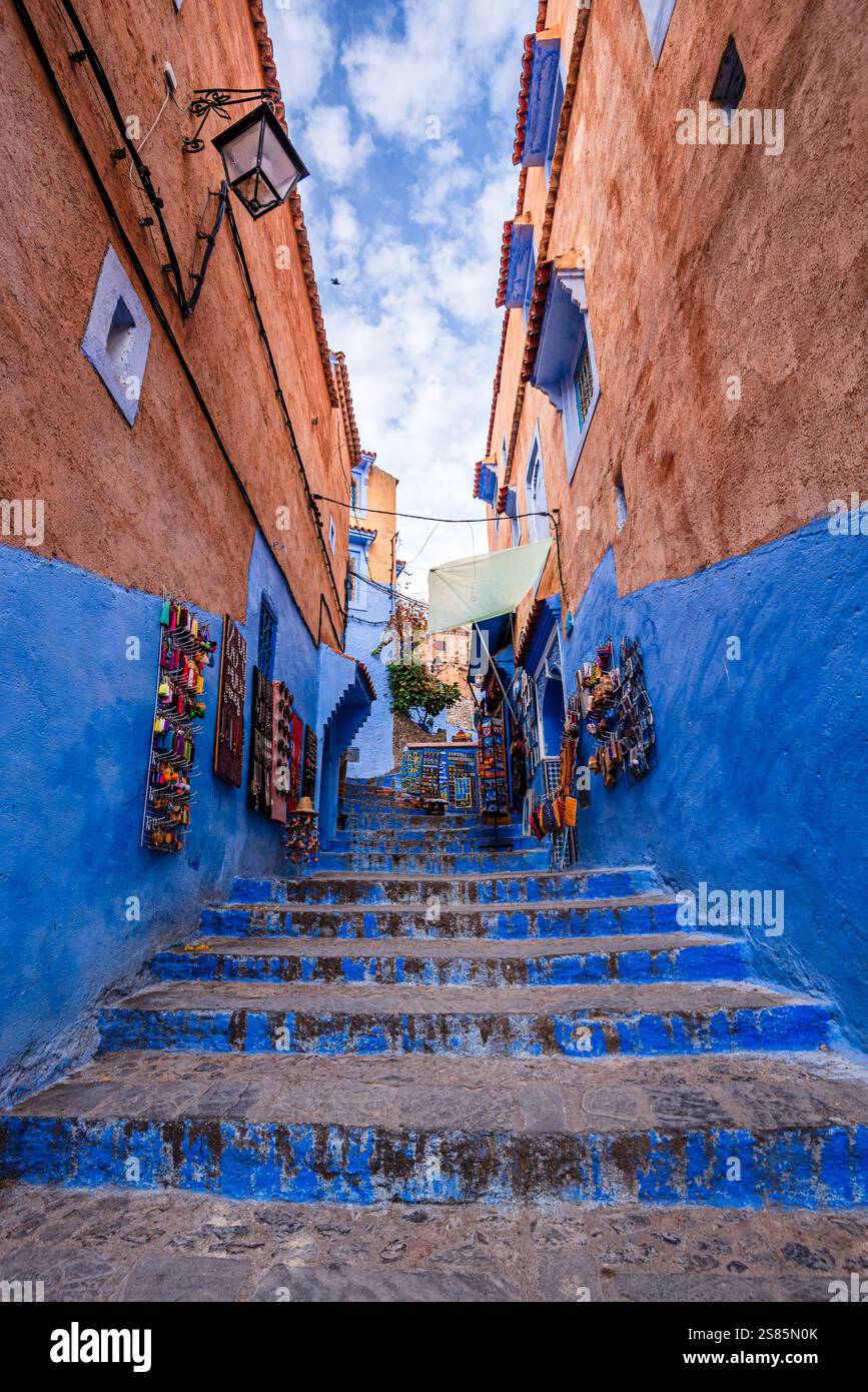 Tipiche case blu della Medina di Chefchaouen (la città Blu), Marocco Foto Stock