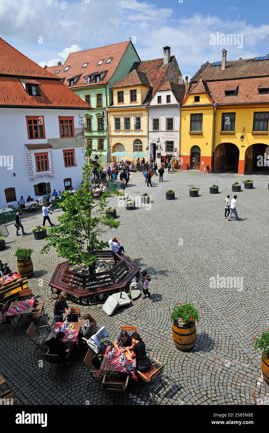 Piazza Cetatii, città vecchia, Sighisoara, UNESCO, Transilvania, Romania Foto Stock