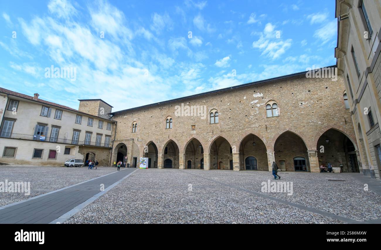 Bergamo, Italia. Museo Civico Archeologico in Piazza della Cittadella nella città alta Foto Stock