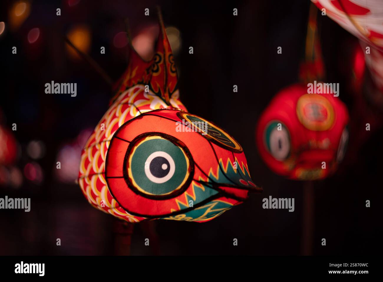 Lanterne di Capodanno lunare di notte Foto Stock