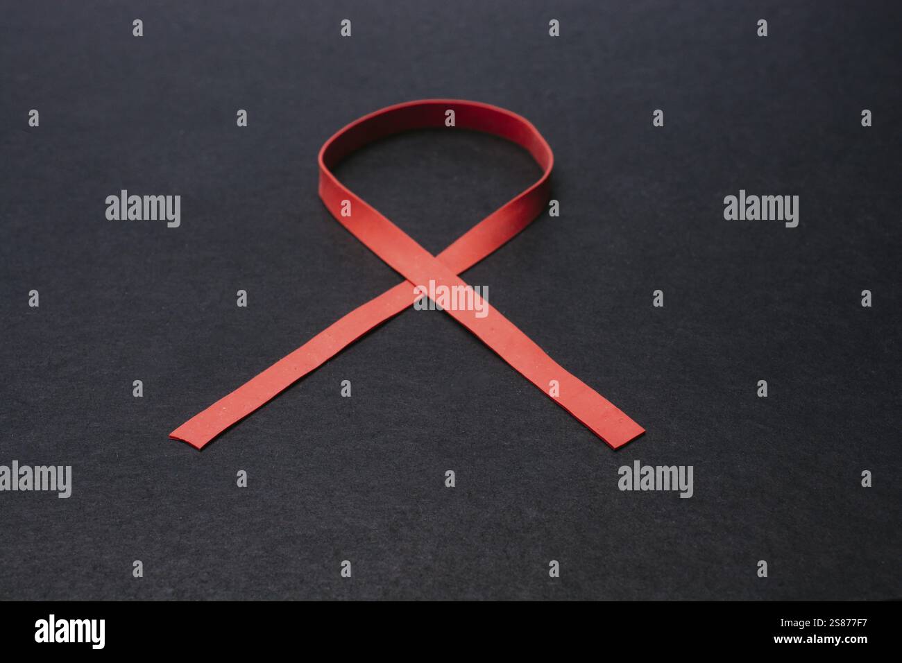 Concetto per la giornata mondiale dell'AIDS. HIV, giornata mondiale dell'AIDS, nastro di sensibilizzazione Foto Stock