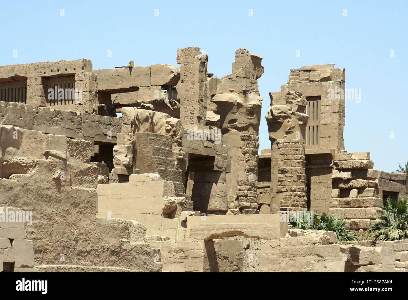 Una fotografia di un vecchio luogo storico in Luxor Egitto Foto Stock