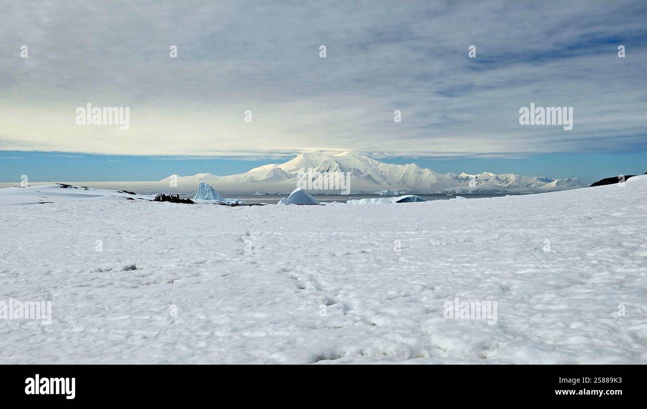 Canale di Lemaire, paesaggi dell'Antartide - Immagine stock catturata con smartphone