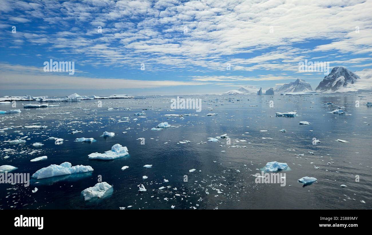 Canale di Lemaire, paesaggi dell'Antartide - Immagine stock catturata con smartphone