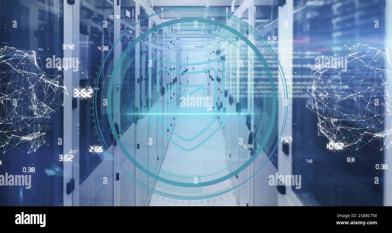 Immagine del testo di sicurezza informatica e dell'elaborazione dei dati digitali su server informatici Foto Stock