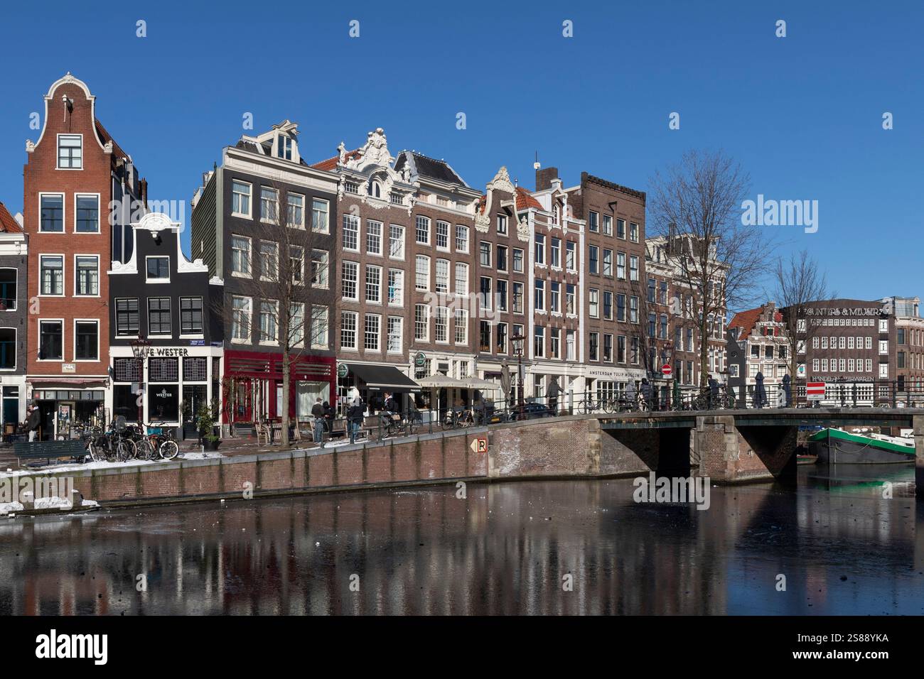Amsterdam, Paesi Bassi il 13 febbraio 2021; Vista della Prinsengracht nel centro storico di Amsterdam. Foto Stock