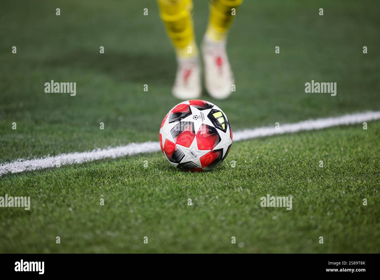 Torino, Italia. 21 gennaio 2025. Partita ufficiale durante la IUefa Champions League, stagione 2024/25, partita di calcio tra Bologna FC 1909 e Borussia Dortmund il 21 gennaio 2025 allo Stadio Renato Dall'Ara di Bologna. Crediti: Nderim Kaceli/Alamy Live News Foto Stock