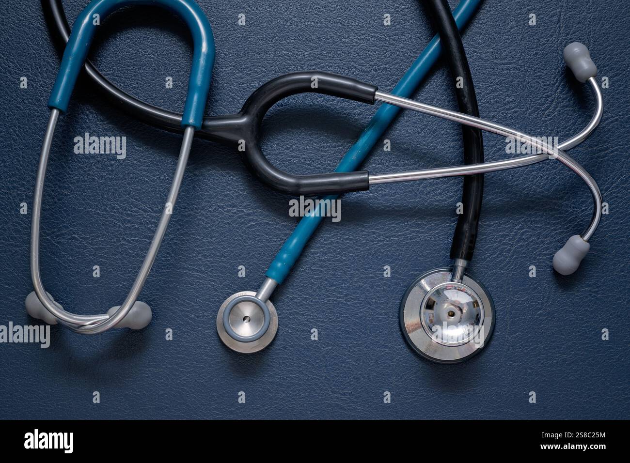 stetoscopio, attrezzatura medica di cardiologia di assistenza sanitaria, medico clinica ospedale Foto Stock