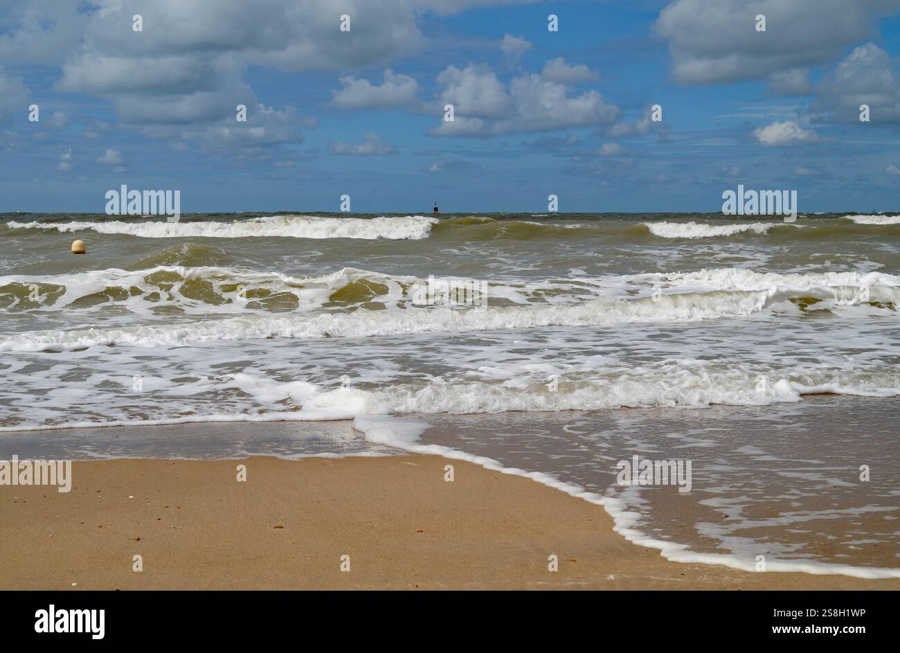 La pittoresca linea costiera del Mare del Nord a Ostenda Belgio (Ostenda, Belgio) Foto Stock La pittoresca linea costiera del Mare del Nord a Ostenda Belgio (Ostenda, Belgio) Foto Stock