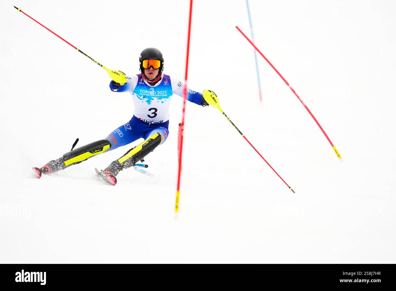 Bardonecchia, Italia. 22 gennaio 2025. Pizzato Stefano (ITA) Sci Alpino : Torino 2025 Giochi Mondiali Universitari FISU finale invernale di Slalom maschile alle piste di Melezet a Bardonecchia, Italia . Crediti: AFLO SPORT/Alamy Live News Foto Stock