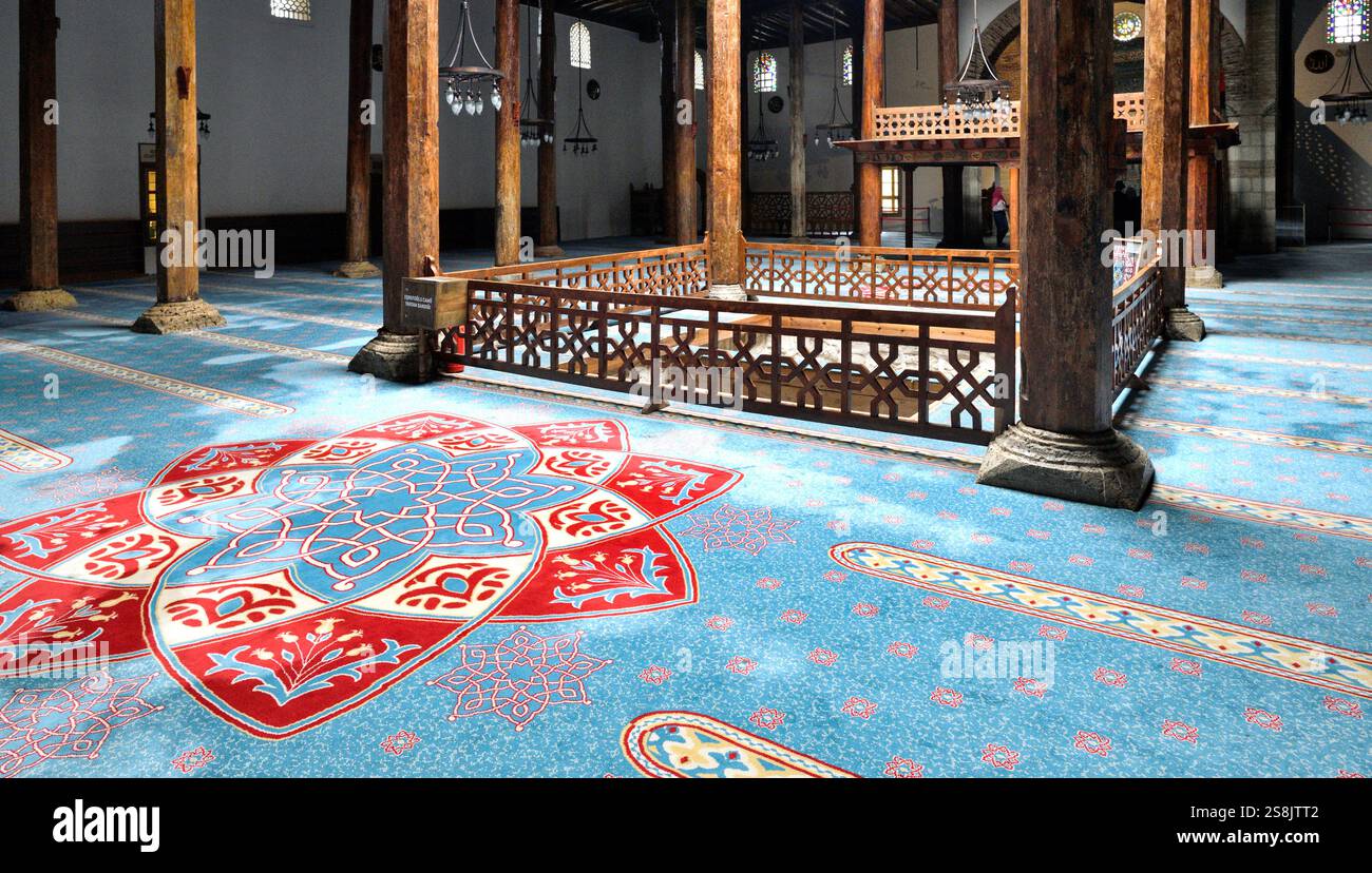Interno della Moschea di Esrefoglu, Beysehir, Turchia Foto Stock
