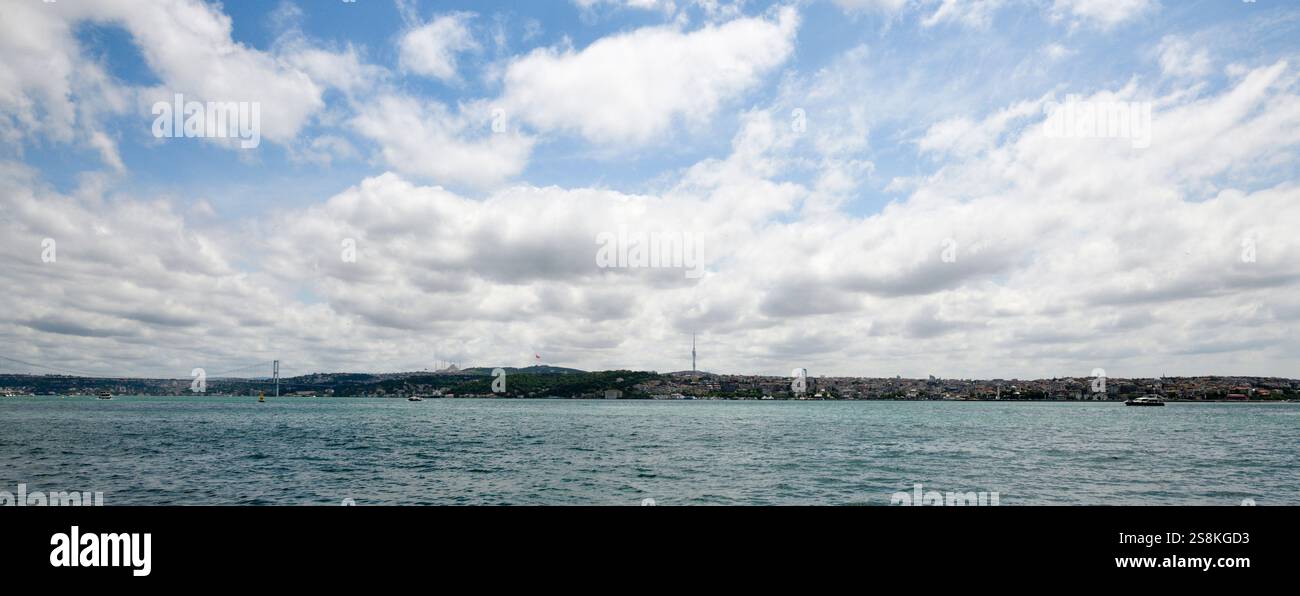 Vista del Bosforo, Istanbul, Turchia Foto Stock Vista del Bosforo, Istanbul, Turchia Foto Stock