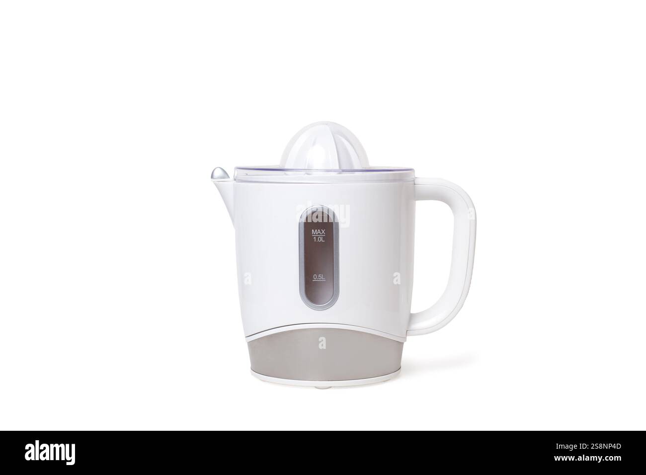 Una centrifuga elettrica per agrumi su sfondo bianco con spazio per le copie Foto Stock