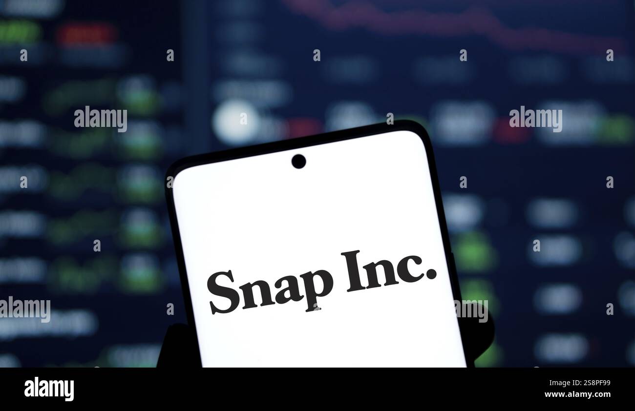 Il logo SNAP inc viene visualizzato sullo smartphone. Snap Inc è un'azienda tecnologica americana Foto Stock