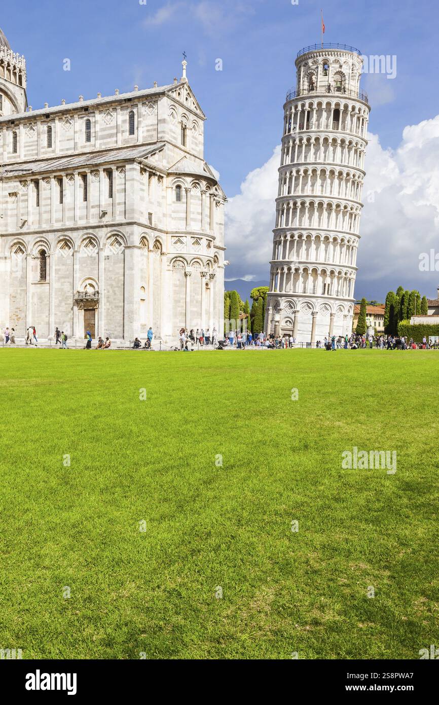 Una immagine della grande Piazza dei Miracoli a Pisa Italia Foto Stock