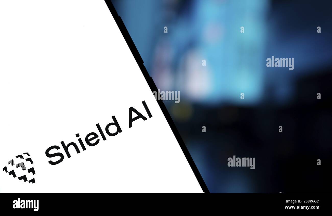 Il logo Shield ai viene visualizzato sullo smartphone. Shield ai è un'azienda statunitense di tecnologia aerospaziale e delle armi Foto Stock