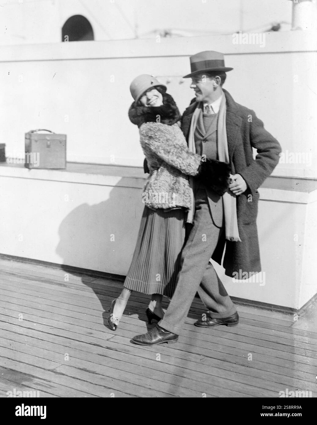 Fred e Adele Astaire. Pubblicato da Bain News Service. Fred Astaire (10 maggio 1899 – 22 giugno 1987) è stato un ballerino, coreografo, cantante, musicista e attore statunitense. Era un innovatore nella danza. Ha realizzato 31 film musicali ed è stato anche premiato con la quinta più grande stella maschile di tutti i tempi dall'American Film Institute Foto Stock