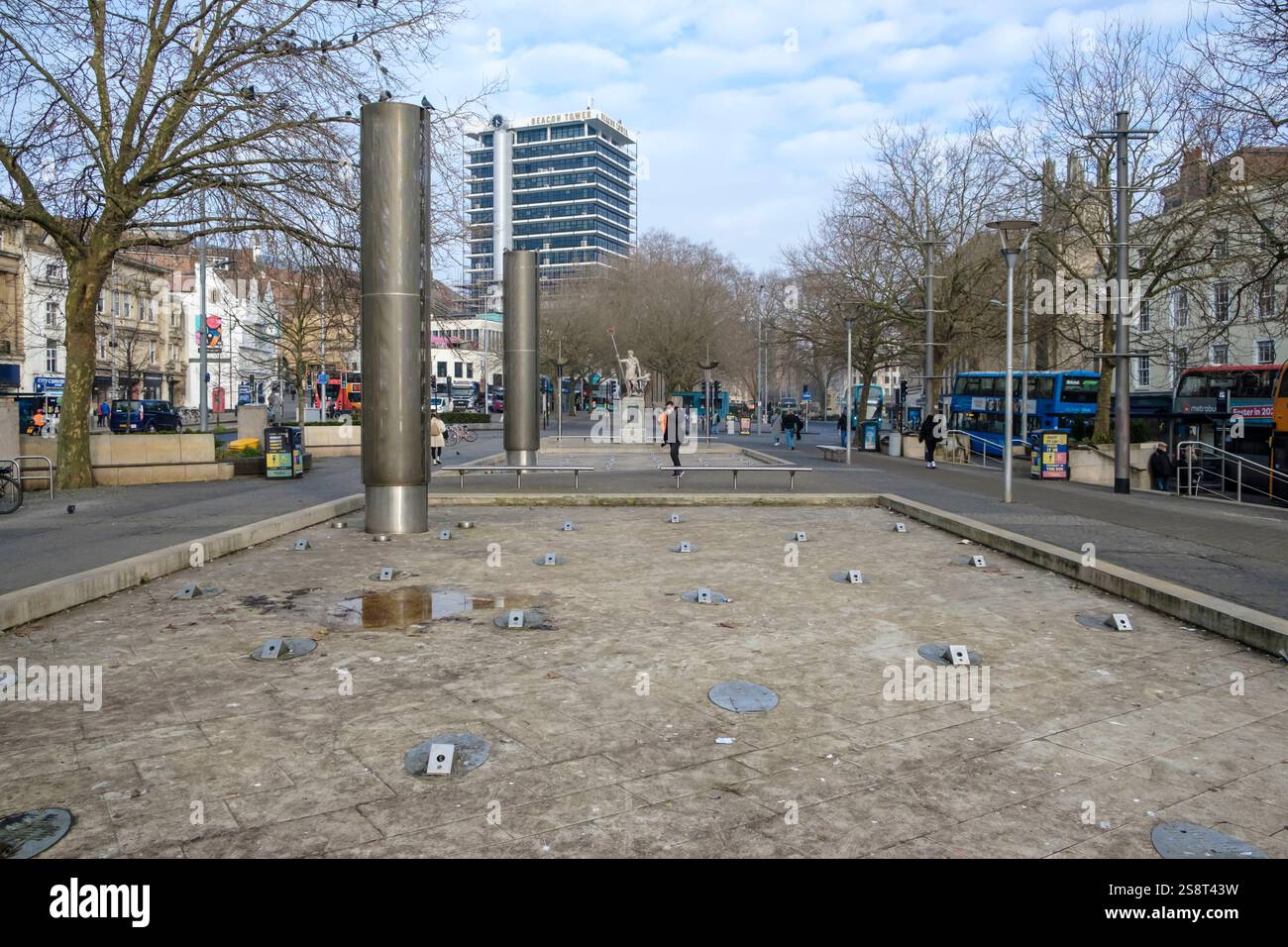 Le fontane ormai abbandonate nel centro di Bristol Foto Stock