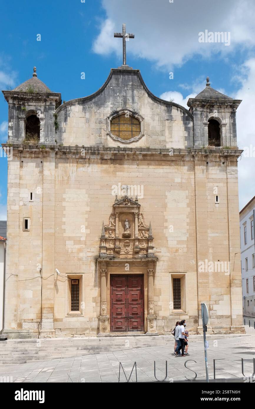 Coimbra, Portogallo. Chiesa di Sao Joao de Almedina vicino all'università. Ora il Museo Machado de Castro Foto Stock