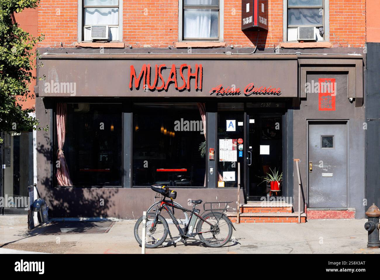 Musashi Asian Cuisine, 495 Grand St, Brooklyn, New York, New York, NYC foto di un ristorante giapponese nel quartiere di Williamsburg. Foto Stock