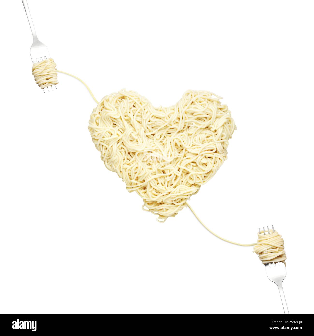 Foto creative di natura morta di forchette con pasta a forma di cuore su sfondo bianco Foto Stock