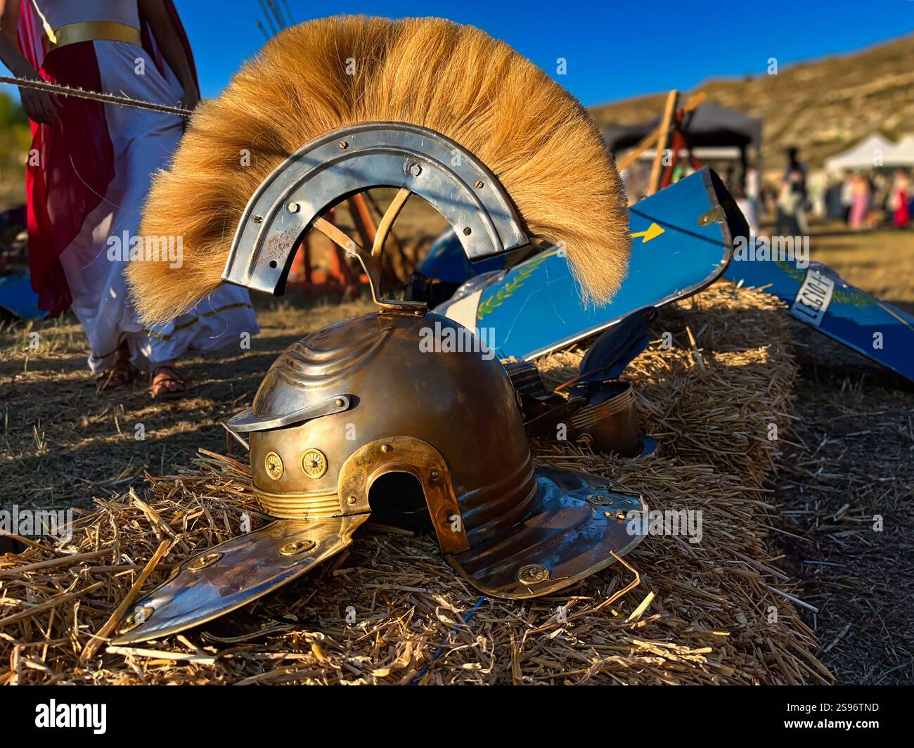 L'elmetto del legionario romano: Uno sguardo sull'antica guerra - Immagine stock catturata con smartphone
