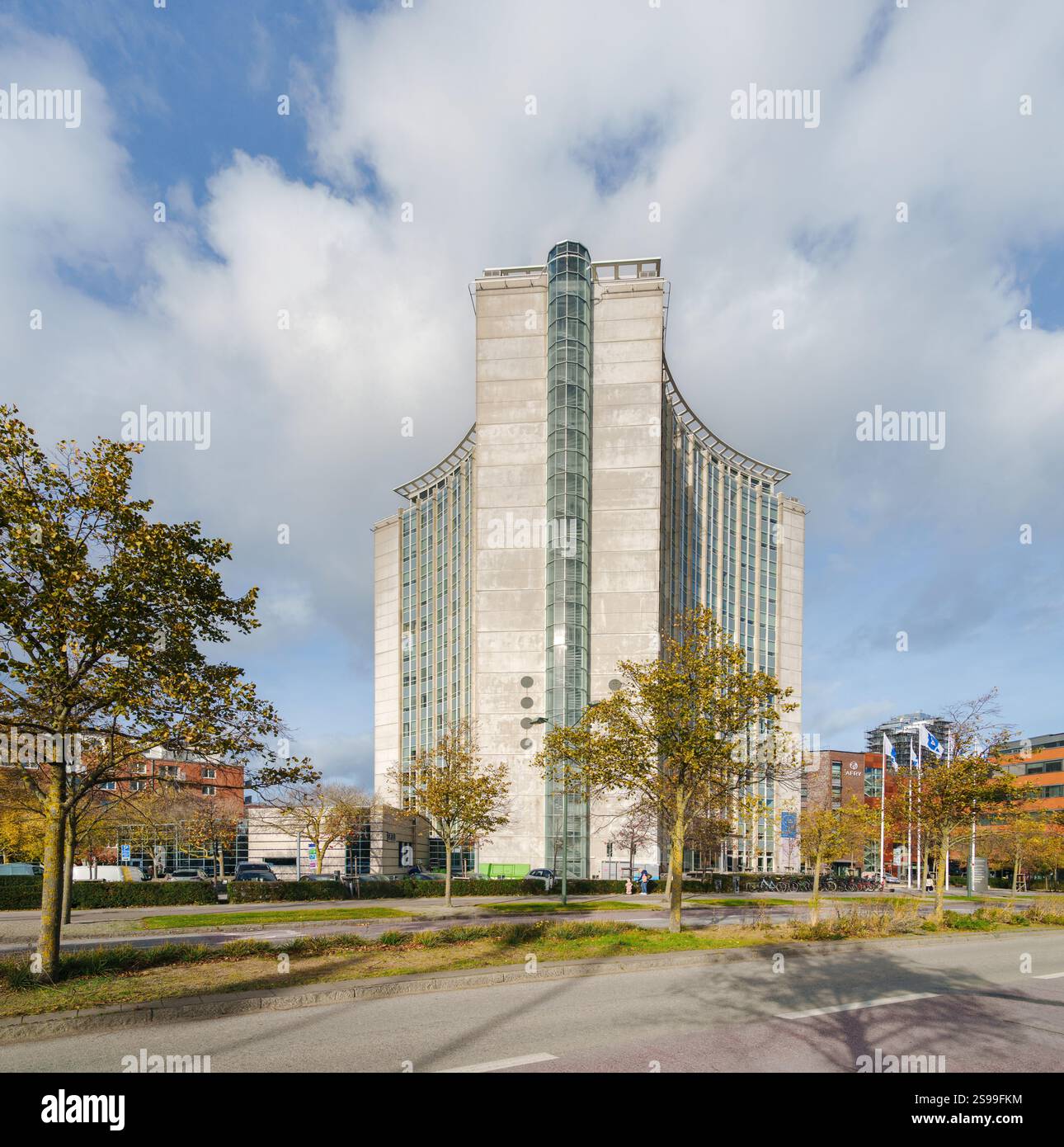 Malmö, Svezia - Gängtappen 1 edificio per uffici di Paul Hedqvist, in autunno/autunno Foto Stock