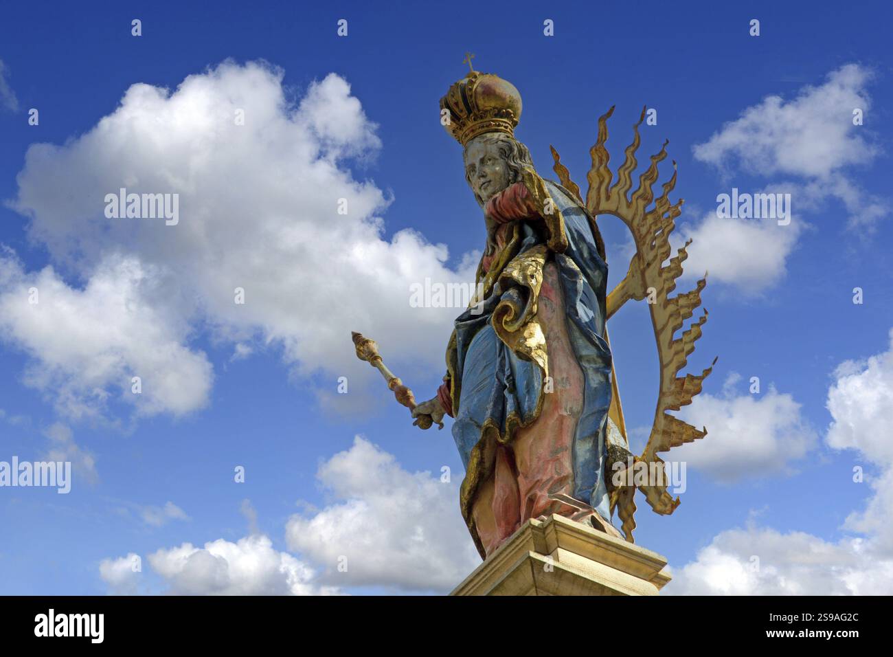 Montaggio, fotomontaggio, (M) Germania, Baden-Wuerttemberg, Ladenburg, Mariensaeule, Santa Maria, Santa Vergine, statua, Repubblica Federale di Germania Foto Stock