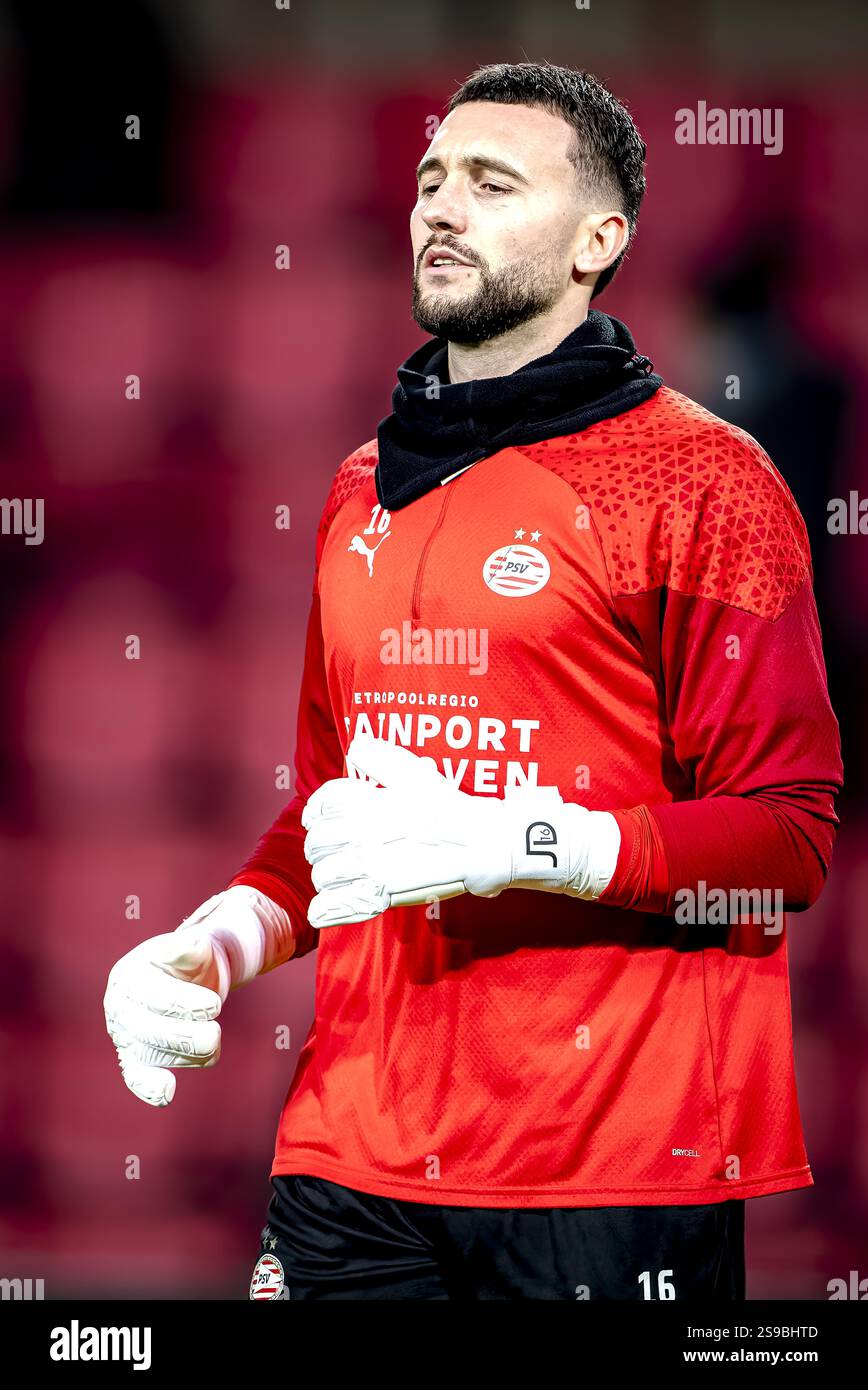 EINDHOVEN, Paesi Bassi, 25-01-2025, SPO, Philips Stadium, Dutch eredivisie, stagione 2024 / 2025, durante la partita PSV - NAC, PSV Eindhoven portiere Joel Drommel Foto Stock
