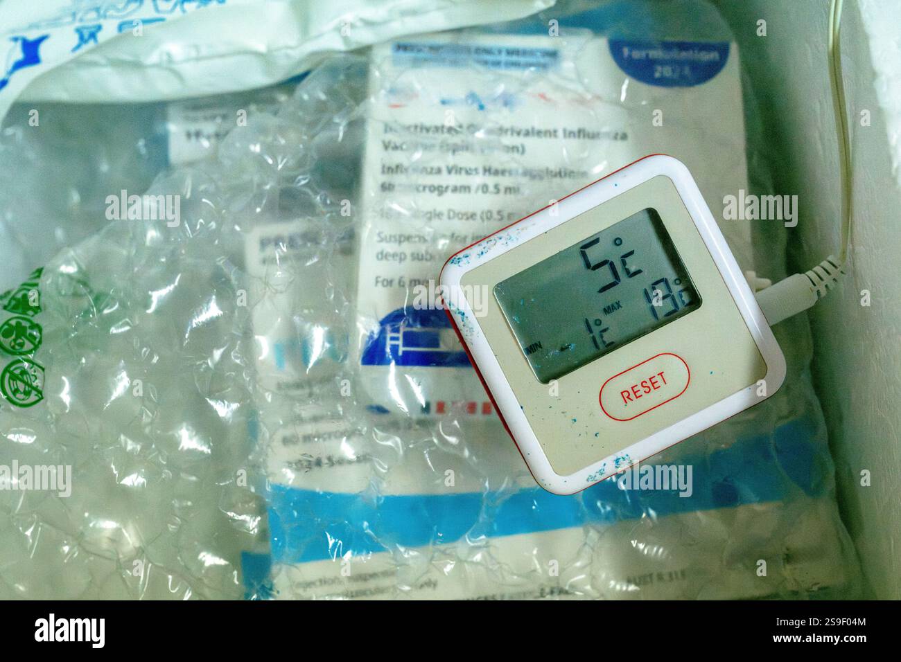 Gestione della catena del freddo del vaccino, vaccinazione immunizzazione immunizzazione, pratica generale GP Australia clinica medica, medicina sanitaria primaria Foto Stock