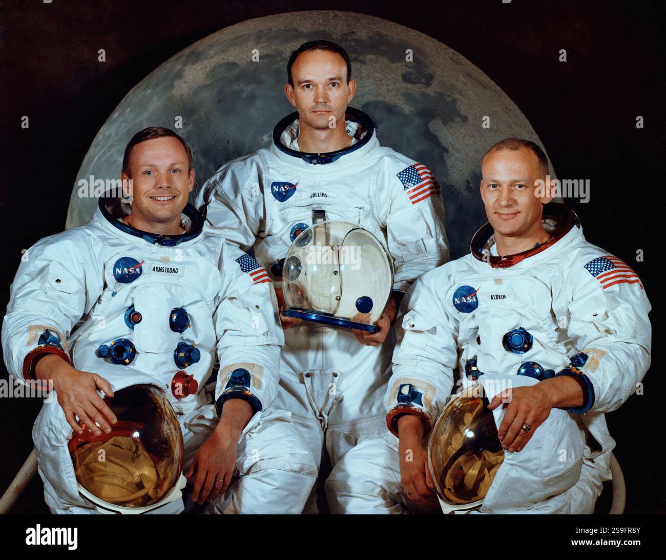 Il ritratto ufficiale dell'equipaggio degli astronauti dell'Apollo 11 da sinistra a destra è: Neil A. Armstrong, comandante; Michael Collins, pilota del modulo; Edwin E. "Buzz" Aldrin, pilota del modulo lunare. Originale della NASA. Foto Stock