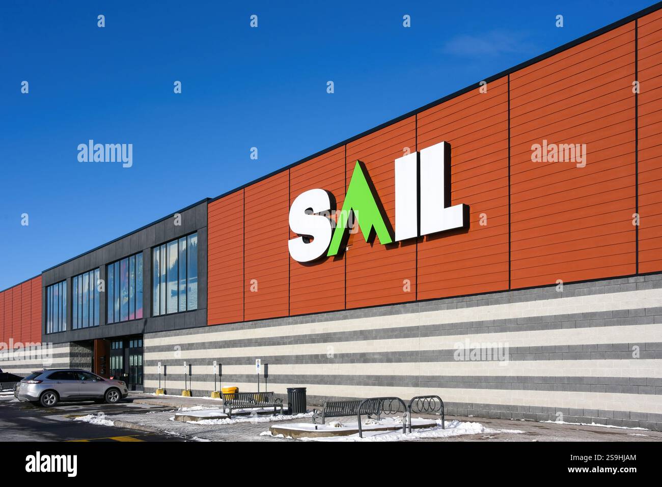 Ottawa, Canada: Negozio DI VELA presso i cantieri Ottawa Train. Sail è un superstore canadese all'aperto con oltre 100 filiali in Ontario e Quebec Foto Stock