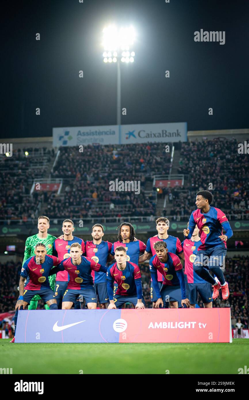 Il Barcellona si schiererà durante una partita della Liga EA Sports tra il Barcellona e il Valencia CF all'Estadi Olimpic Lluís Companys. Punteggio finale: FC Barcelona 7:1 Valencia CF Foto Stock