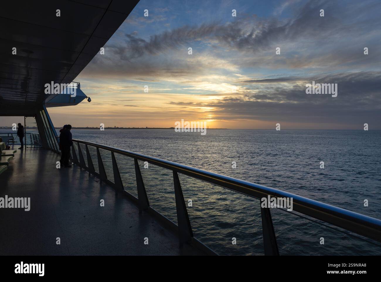 Tramonto al Marsdiep Texel Den Helder. Al traghetto. Foto Stock