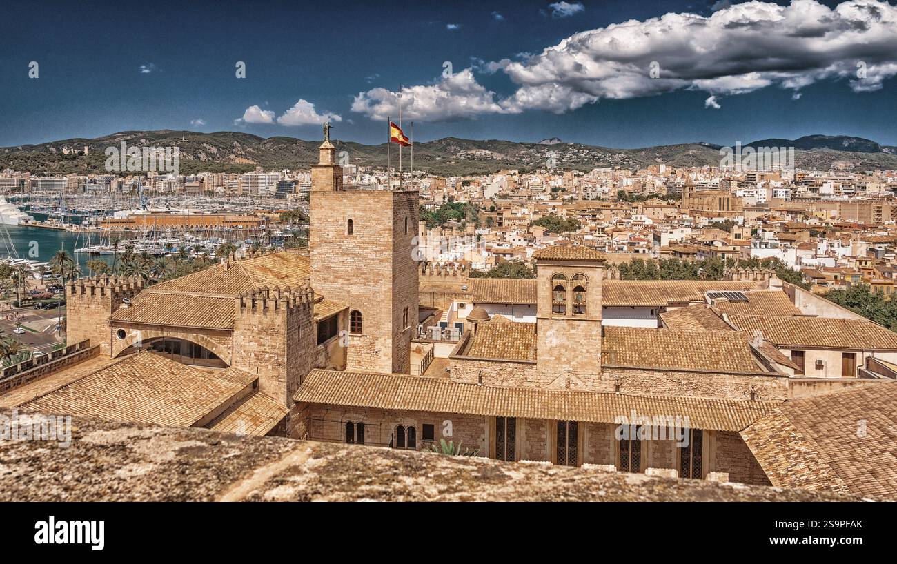 Vista panoramica della città dalla Cattedrale di Palma, Palma de Mallorca, Maiorca, Isole Baleari, Spagna, Europa Foto Stock