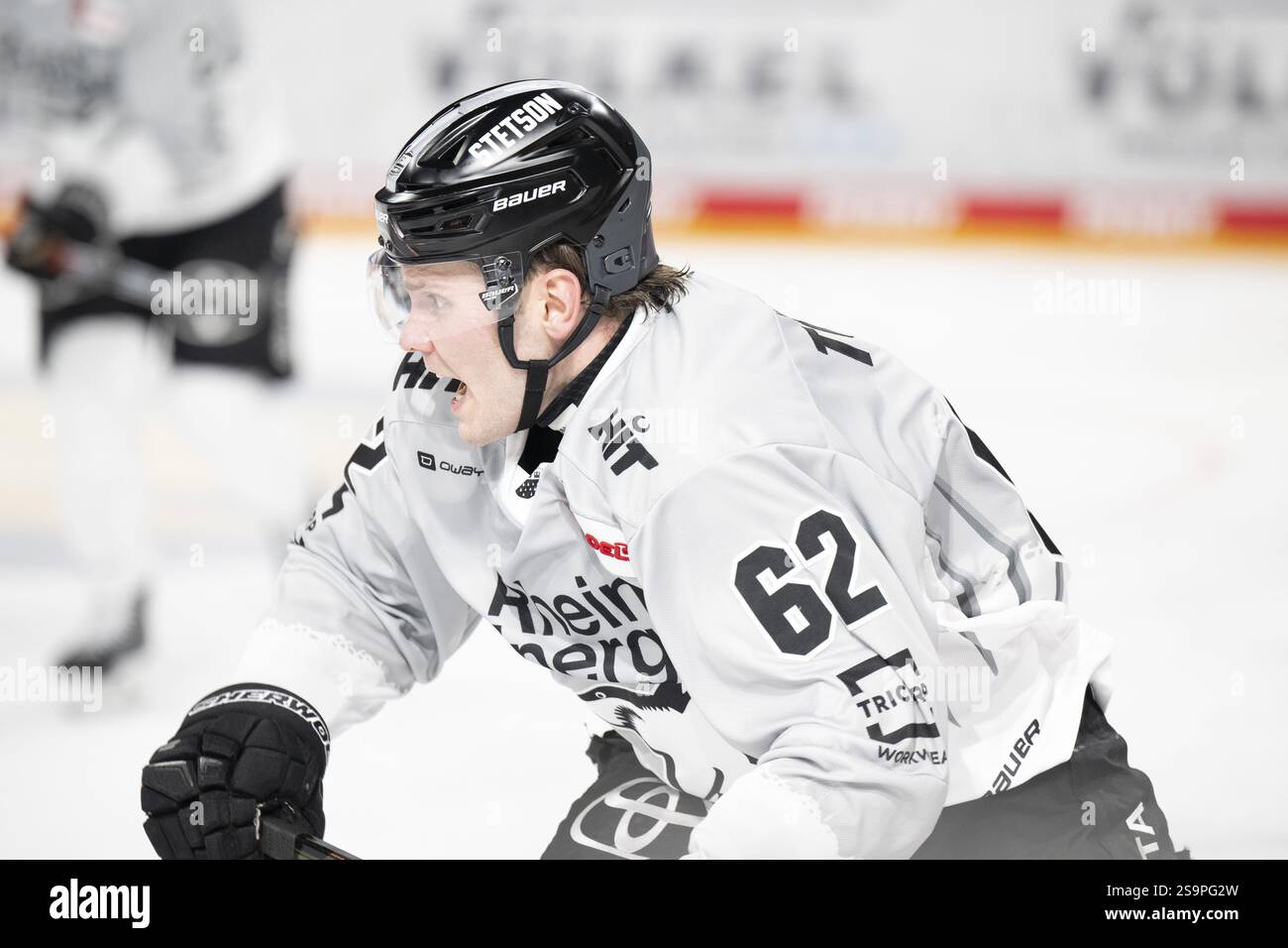 PSD Bank Dome, Duesseldorf, Renania settentrionale-Vestfalia, Parker Tuomie (Koelner Haie, #62), PENNY DEL, Duesseldorfer EG- Koelner Haie su 24.01.2025 presso il Foto Stock