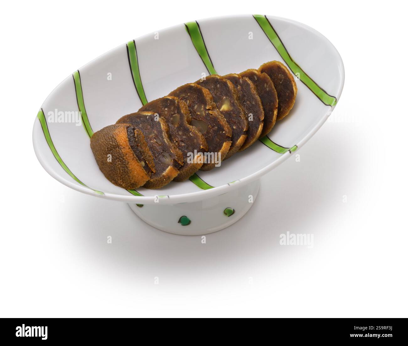 Yubeshi di miso fatto in casa, cibo giapponese conservato e spuntini da bere. Tagliatela sottilmente e mangiatela. Foto Stock