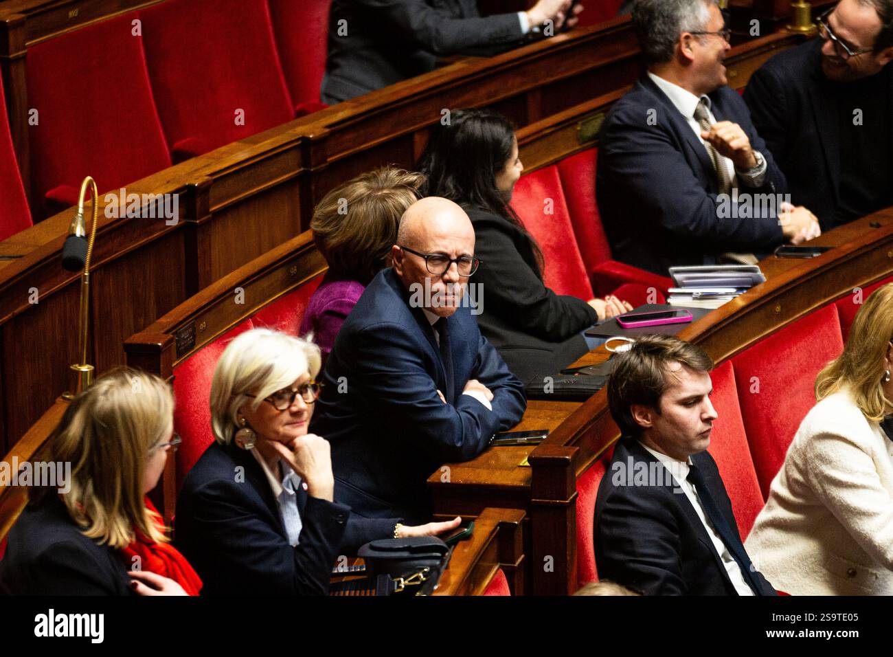 Parigi, Francia. 22 gennaio 2025. ric Ciotti, presidente del gruppo UDR visto durante la sessione delle interrogazioni al governo francese all'Assemblea nazionale. Una sessione settimanale di interrogatori sul governo francese si svolge all'emiciciclo dell'Assemblea nazionale. (Immagine di credito: © Telmo Pinto/SOPA Images via ZUMA Press Wire) SOLO PER USO EDITORIALE! Non per USO commerciale! Foto Stock