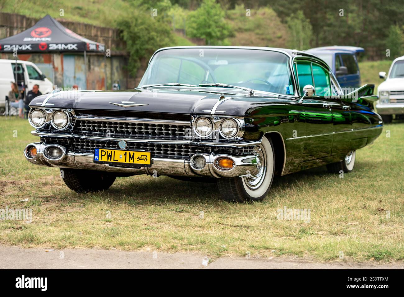FINOWFURT, GERMANIA - 11 MAGGIO 2024: La Cadillac Sedan DeVille, auto di lusso full-size. Apertura stagionale del Race 61 Festival. Foto Stock