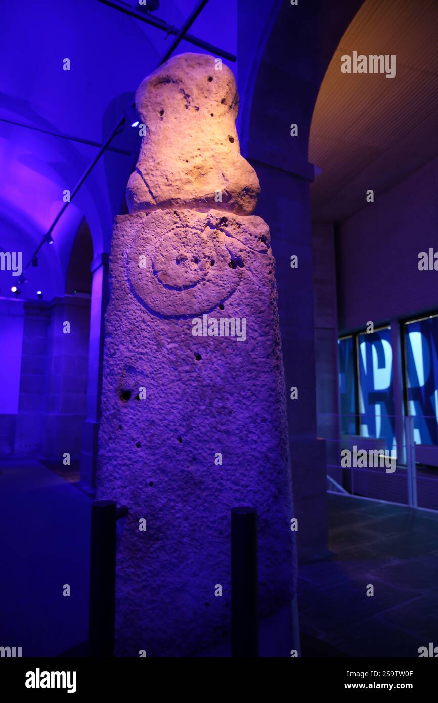 Statua-stele di Turbil (Beire). III-IV secolo a.C. Età del ferro. Museo della Navarra. Pamplona. Spagna. Foto Stock