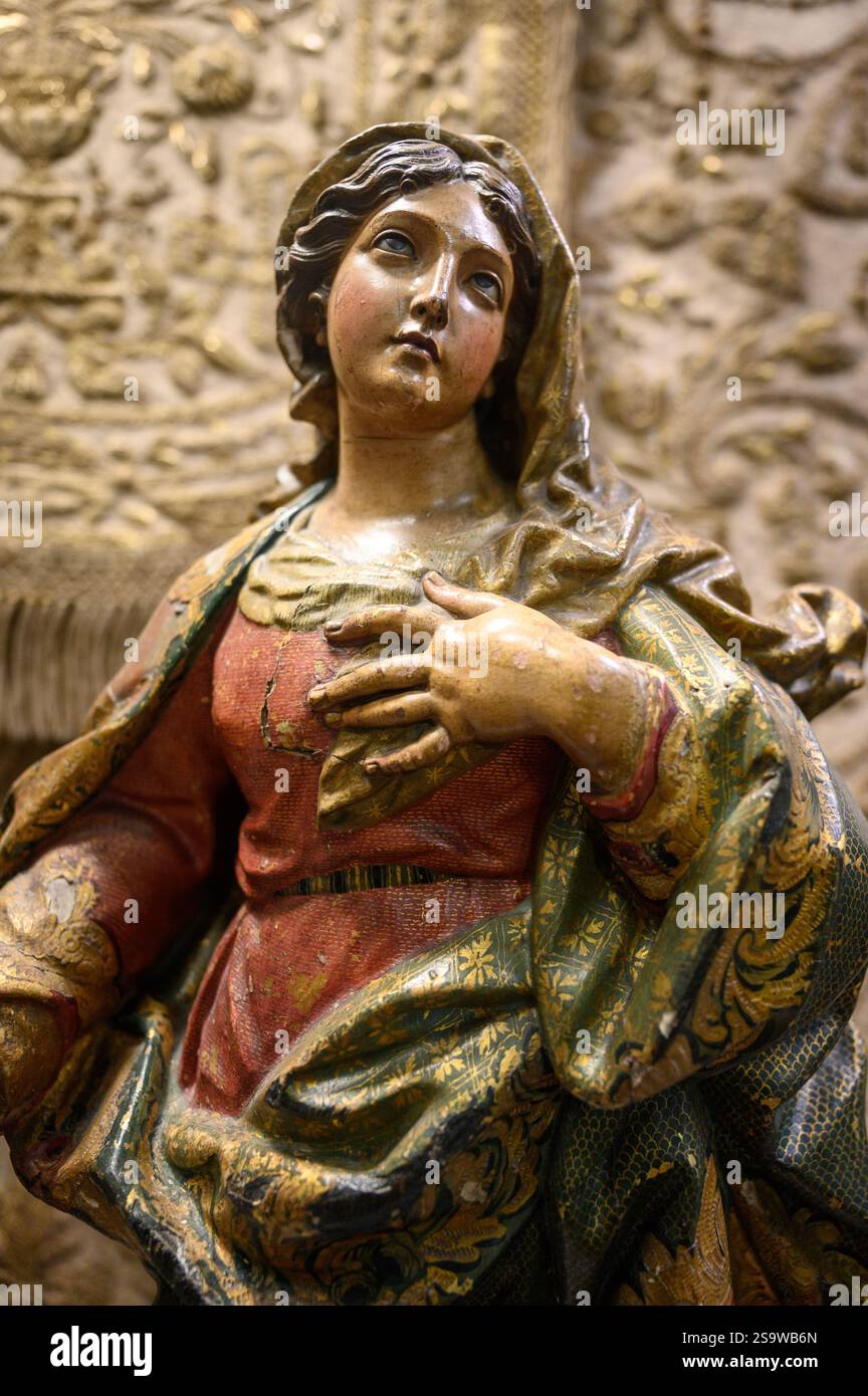 La Vergine Maria. Il museo della cattedrale di Santa Maria maggiore (sé de Lisboa) a Lisbona, Portogallo. Foto Stock