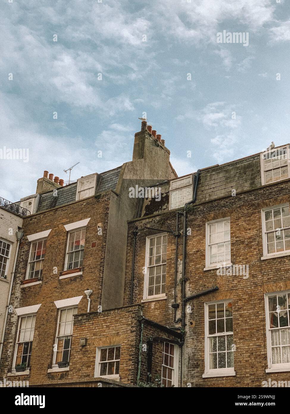 Foto pittoresca di una casa tradizionale a dover, Kent, che mostra il classico fascino della campagna inglese. Foto Stock