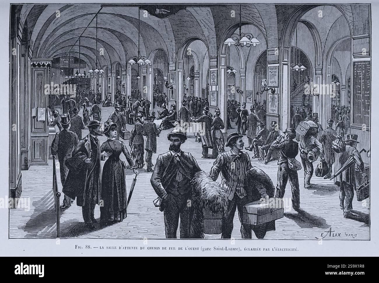 Sala d'attesa della compagnie des chemins de fer de l'Ouest (gare Saint-Lazare, Parigi) illuminata dall'elettricità. Vista prospettica della sala d'attesa della gare Saint-Lazare, affollata da una folla mista di passeggeri e facchini e illuminata da luci a sospensione elettriche. La didascalia recita in francese originale: "La salle d'attente du Chemin de fer de l'Ouest (gare Saint-Lazare), éclairée par l'électricité". Foto Stock