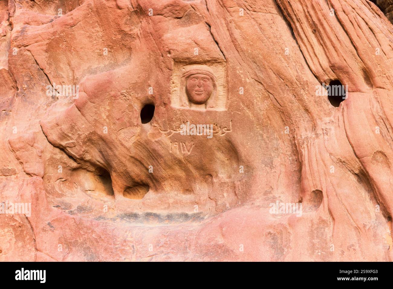 Jordan, Wadi Rum. Valle della Luna. Raffigurazione di Lawrence d'Arabia. Foto Stock