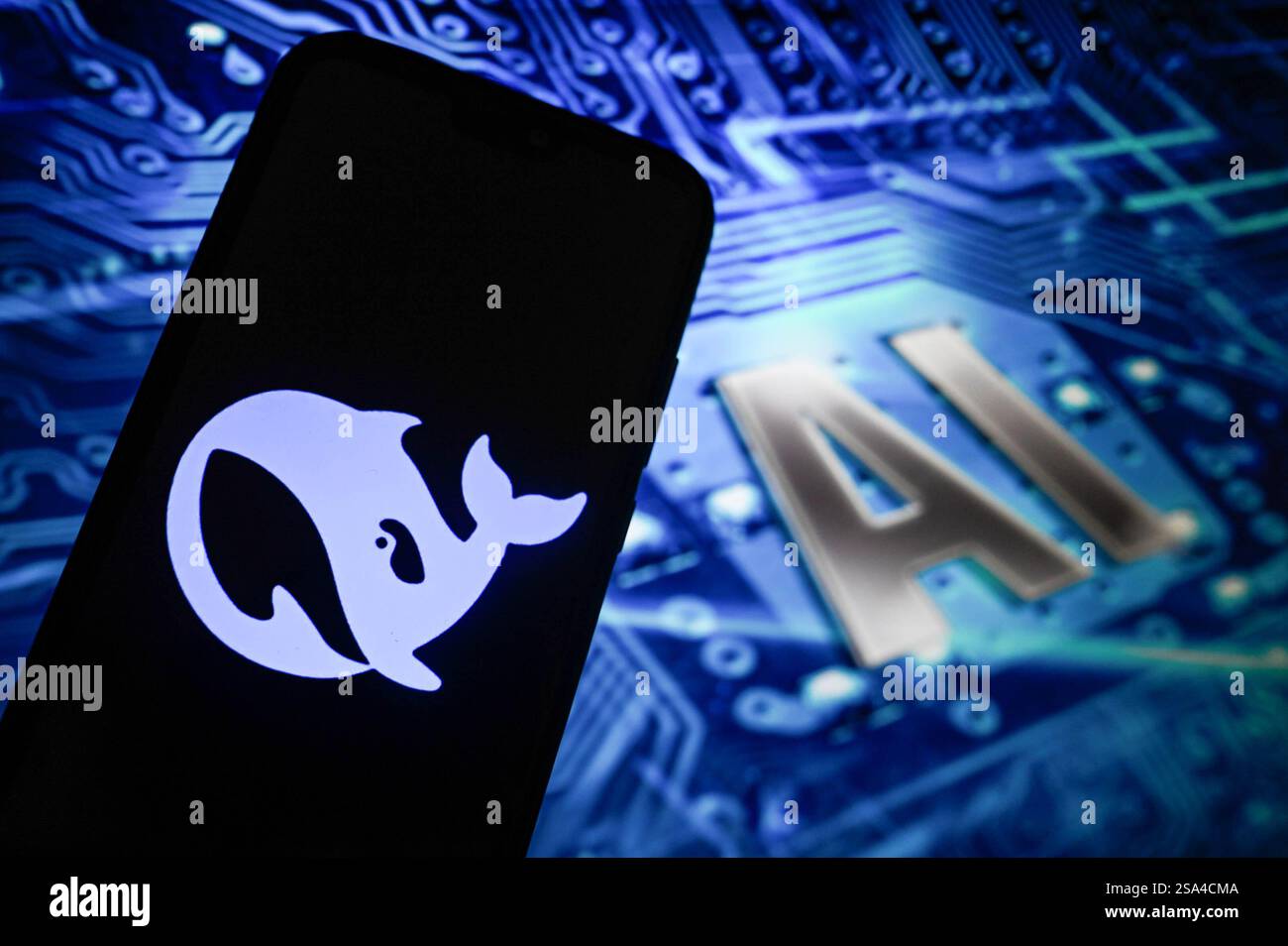 Polonia. 28 gennaio 2025. In questa immagine, il logo Deepseek viene visualizzato su uno smartphone con il simbolo ai sullo sfondo. (Credit Image: © Omar Marques/SOPA Images via ZUMA Press Wire) SOLO PER USO EDITORIALE! Non per USO commerciale! Foto Stock