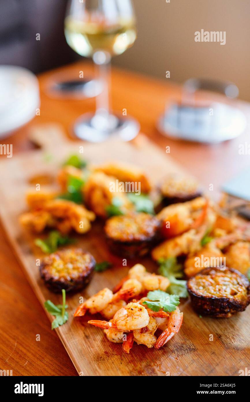 Piccolo boccone e snack a bordo Foto Stock