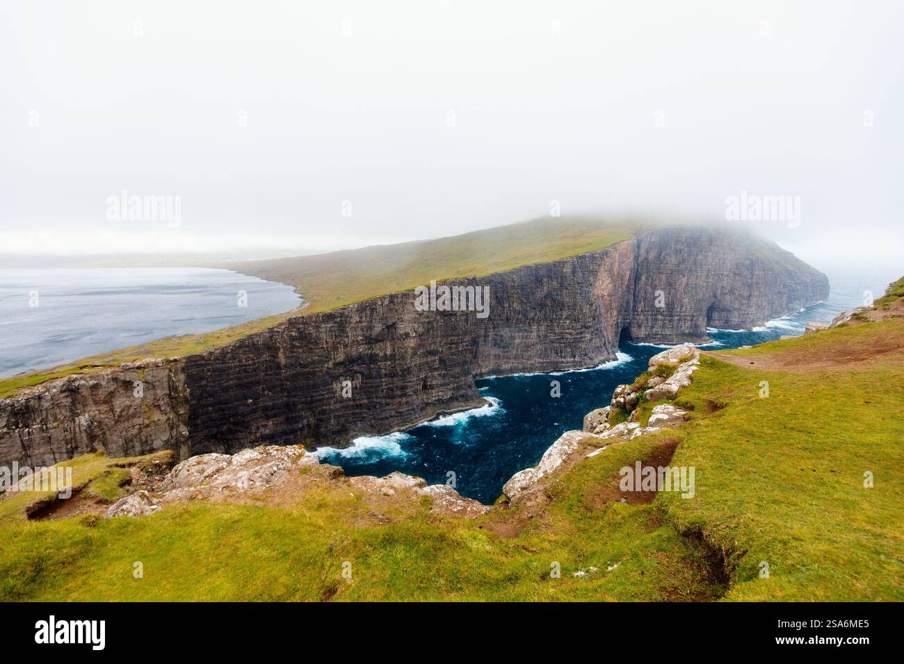 Panorama mozzafiato delle isole Faroe Foto Stock