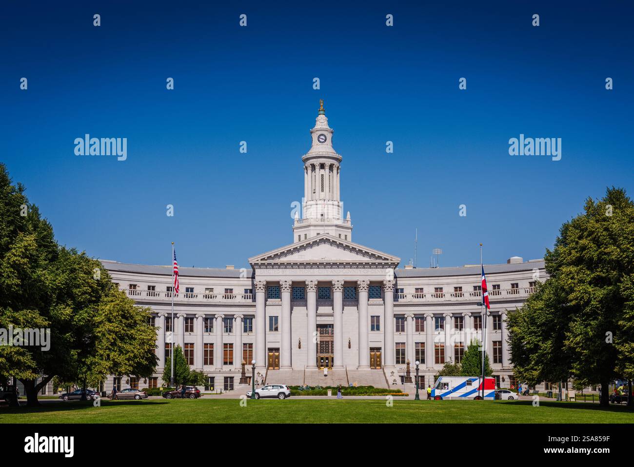 Denver, CO USA - 27 giugno 2018: Facciata esterna dell'edificio della città e della contea di Denver Foto Stock