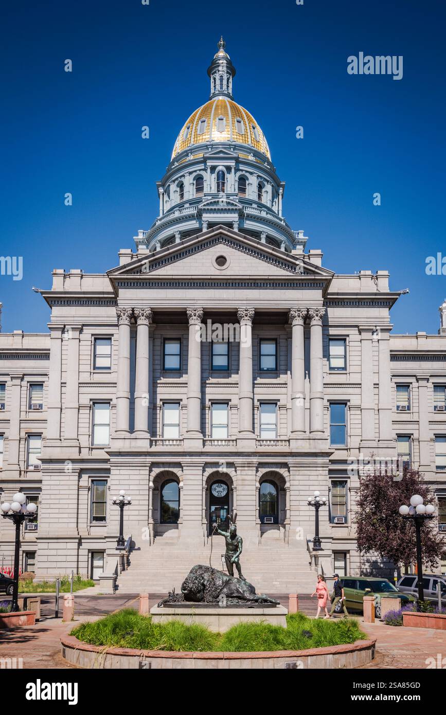 Denver, Colorado USA - 27 giugno 2018: Ingresso anteriore dell'edificio del Campidoglio dello stato del Colorado. Foto Stock