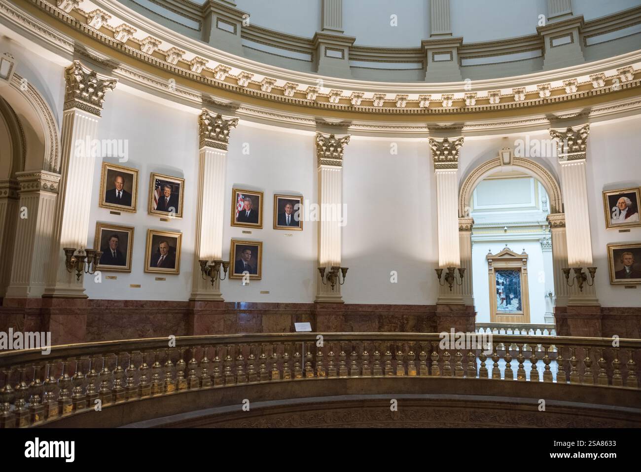 Denver, CO USA - 27 giugno 2018: Galleria Presidenziale dei ritratti presso il Campidoglio dello Stato del Colorado. Foto Stock